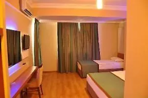 Hotell Cleopatra Tac 3*